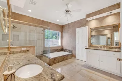 3910 S Beechwood Court, Houston, TX 77059 - Photo 17