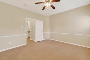 3910 S Beechwood Ct, Houston, TX 77059 - Photo 21