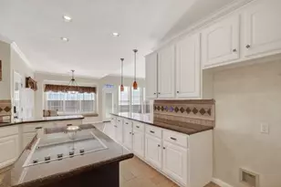 3910 S Beechwood Ct, Houston, TX 77059 - Photo 25