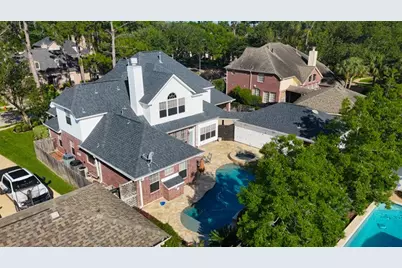 3910 S Beechwood Court, Houston, TX 77059 - Photo 3