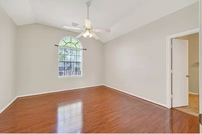 3910 S Beechwood Court, Houston, TX 77059 - Photo 37