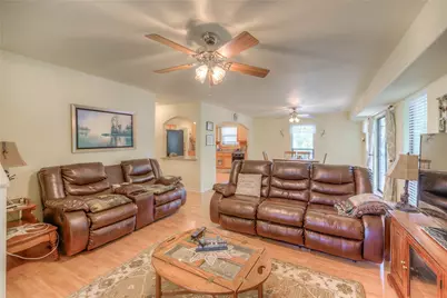 445 Knollwood Creek, Onalaska, TX 77360 - Photo 13