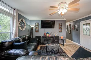 20609 Cochran Rd, Hempstead, TX 77445 - Photo 9