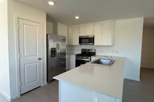 3093 Fantasy Ter Dr, Katy, TX 77493 - Photo 3