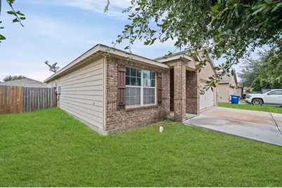 907 Marigold Road, Baytown, TX 77521 - Photo 3