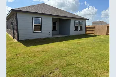3118 Tanzanite Chase Drive, Angleton, TX 77515 - Photo 3