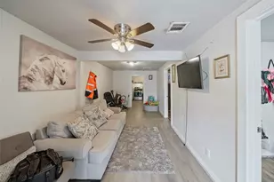 7938 Kerr St, Houston, TX 77029 - Photo 5