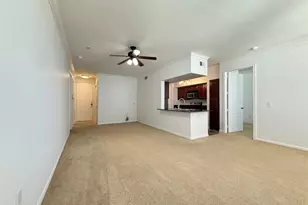 7575 Kirby Dr, Houston, TX 77030 - Photo 5