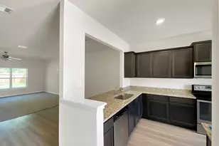 10607 Lost Maples Dr, Cleveland, TX 77328 - Photo 7