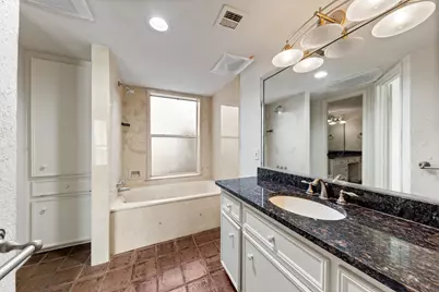 1829 Bering Drive #24, Houston, TX 77057 - Photo 11