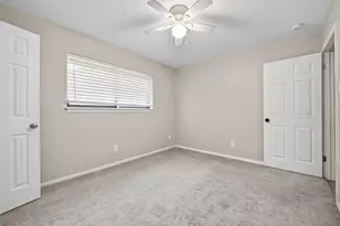 8430 Gallahad St, Houston, TX 77078 - Photo 27