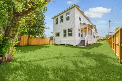 901 E 37th Street, Houston, TX 77022 - Photo 19