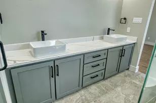 925 Buffalo Trail, Angleton, TX 77515 - Photo 31