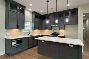 925 Buffalo Trail, Angleton, TX 77515 - Photo 9