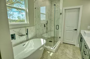 925 Buffalo Trail, Angleton, TX 77515 - Photo 33