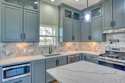 925 Buffalo Trail, Angleton, TX 77515 - Photo 23