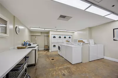 2200 Willowick Road #11B, Houston, TX 77027 - Photo 25