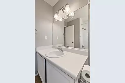 2521 Crosstimbers Street #H1, Huntsville, TX 77320 - Photo 17