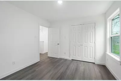 7804 Crestview Drive #B, Houston, TX 77028 - Photo 13