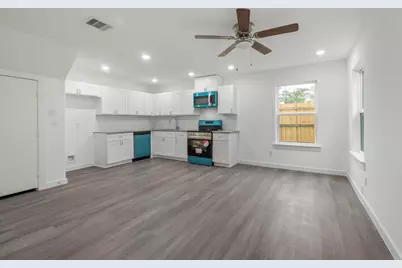 7804 Crestview Drive #B, Houston, TX 77028 - Photo 3