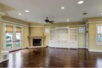 5526 McCulloch Circle, Houston, TX 77056 - Photo 7