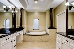 5526 McCulloch Cir, Houston, TX 77056 - Photo 19