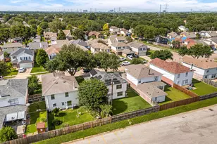 11715 Evesborough Dr, Houston, TX 77099 - Photo 19