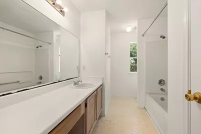 11715 Evesborough Drive, Houston, TX 77099 - Photo 11