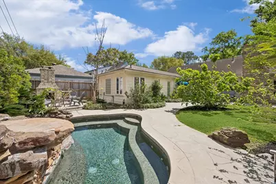 12610 Trail Hollow Drive, Houston, TX 77024 - Photo 29