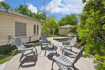 12610 Trail Hollow Drive, Houston, TX 77024 - Photo 31