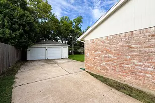 8814 Stroud Dr, Houston, TX 77036 - Photo 17