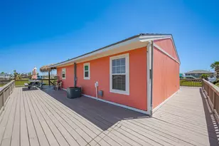 610 Surf Dr, Surfside Beach, TX 77541 - Photo 17