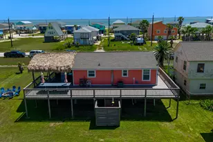 610 Surf Dr, Surfside Beach, TX 77541 - Photo 3