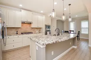 8407 Rocky Bend Ln, Pearland, TX 77584 - Photo 11