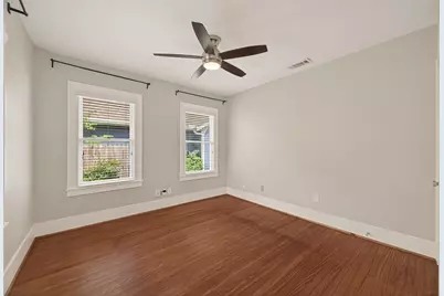 645 E 14th Street, Houston, TX 77008 - Photo 23