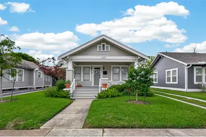 645 E 14th Street, Houston, TX 77008 - Photo 1