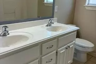 910 Old Angleton Rd, Clute, TX 77531 - Photo 25