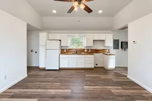 818 S Austin, Bremond, TX 76629 - Photo 3