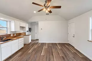 818 S Austin, Bremond, TX 76629 - Photo 5