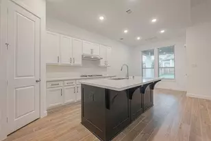 235 Sky Top Dr, Montgomery, TX 77316 - Photo 11