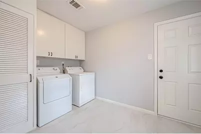 4506 Mimosa Drive, Bellaire, TX 77401 - Photo 45