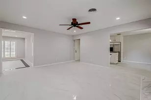 4506 Mimosa Dr, Bellaire, TX 77401 - Photo 13