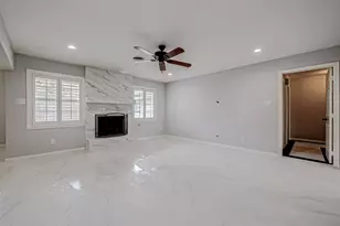 4506 Mimosa Dr, Bellaire, TX 77401 - Photo 15
