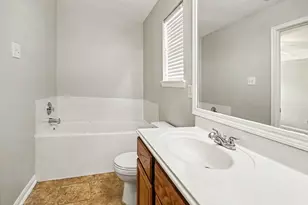 1502 Chandler Park Ln, Fresno, TX 77545 - Photo 17