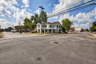 158 E Colorado, La Grange, TX 78945 - Photo 27