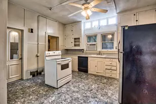 158 E Colorado, La Grange, TX 78945 - Photo 21