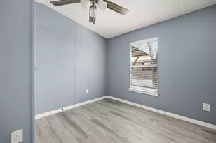 2222 N Austin Ave, Pearland, TX 77581 - Photo 13