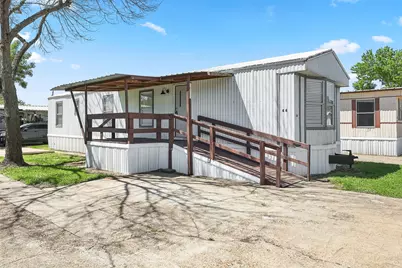 2222 N Austin Avenue #44, Pearland, TX 77581 - Photo 1