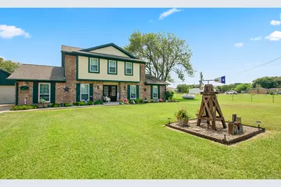 9112 Pilgrim Circle, Rosharon, TX 77583 - Photo 1