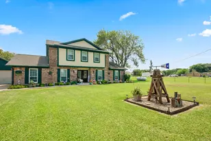 9112 Pilgrim Cir, Rosharon, TX 77583 - Photo 1